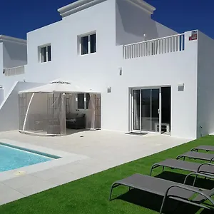 Selena Villa